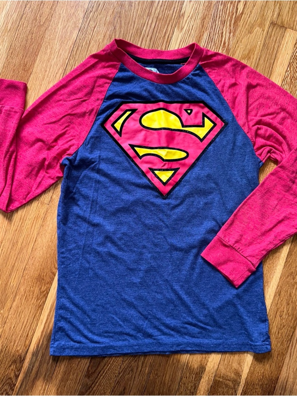 DC Comics Superman XL 14/16 Long Sleeve Raglan Logo Blue Red Graphic Shirt Boys